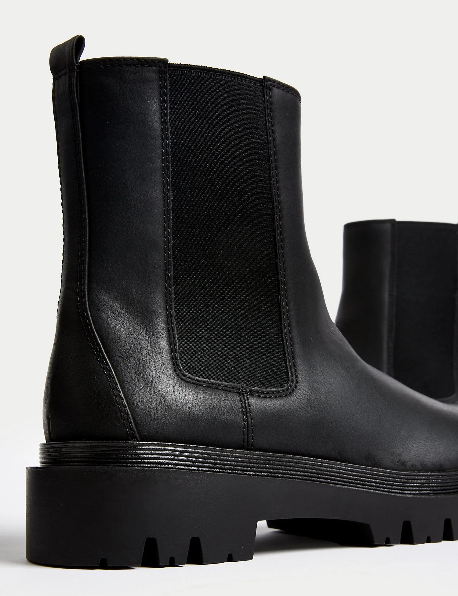 Chelsea Flatform Ankle Boots