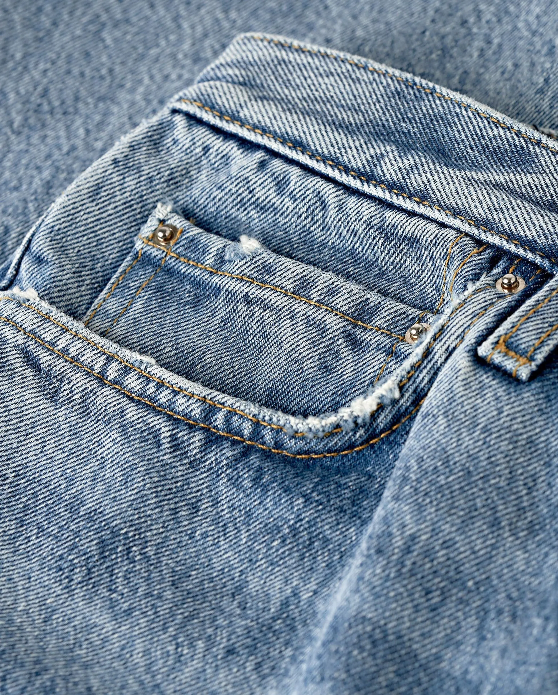 CLASSIC CUT DENIM / WORN BLUE