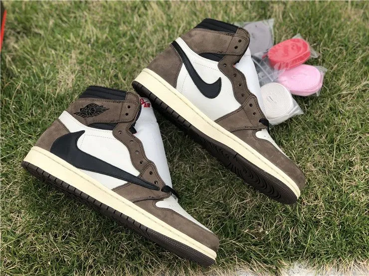 JORDAN 1 RETRO HIGH x TRAVIS SCOTT