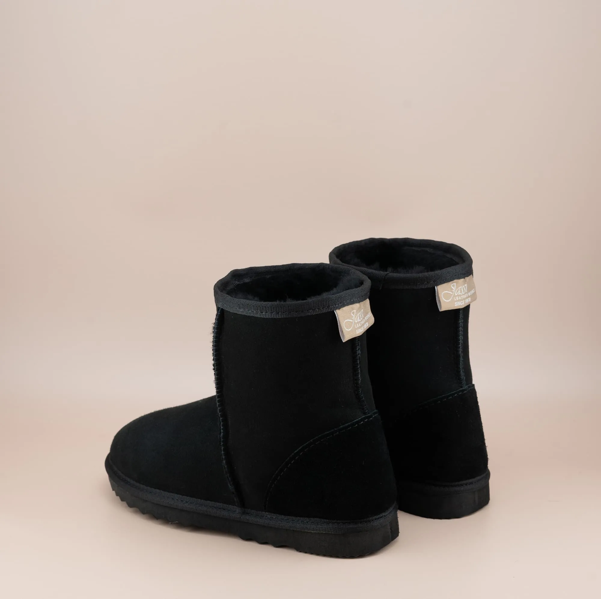 Men's Short Suede Ugg Boot