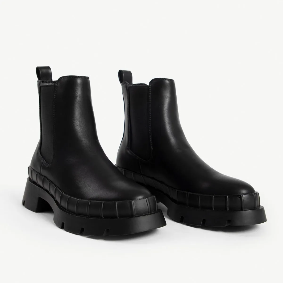 RAID Turner Chunky Ankle Boot in Black