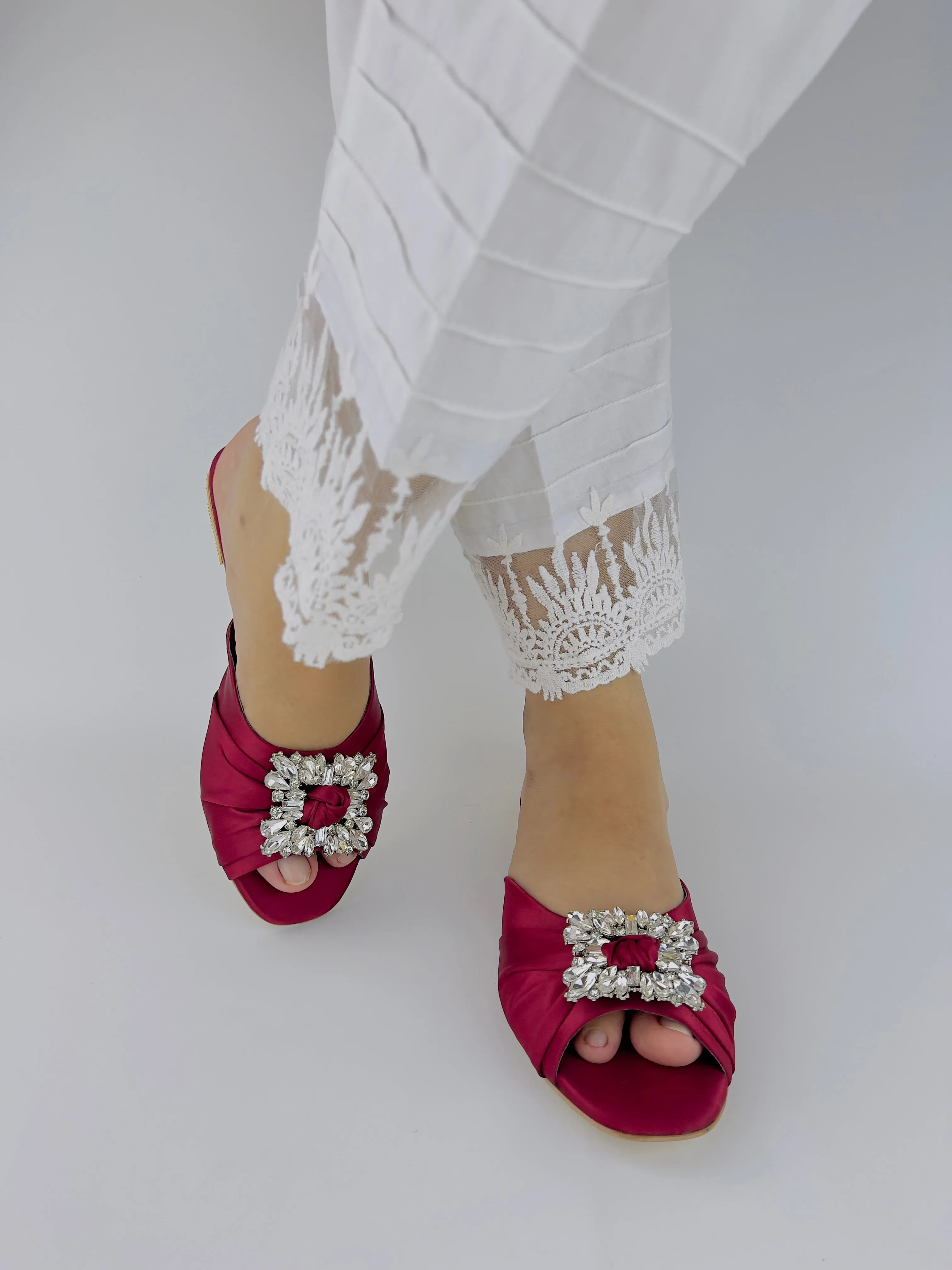 Spunkz Peep Toe Crystal Brooch Burgundy Flat Slippers